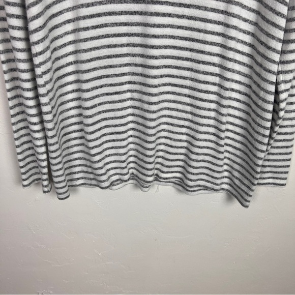 A New Day striped top lightweight sweater - Picture 2 of 9